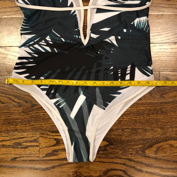 NEW! Aroa Bikini White Green One Piece Swimsuit - Picture 7 of 7